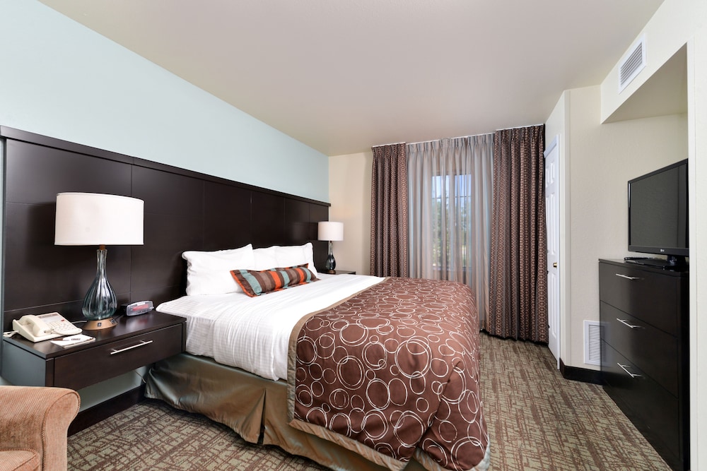 Staybridge Suites Sioux Falls an IHG Hotel - photo 5