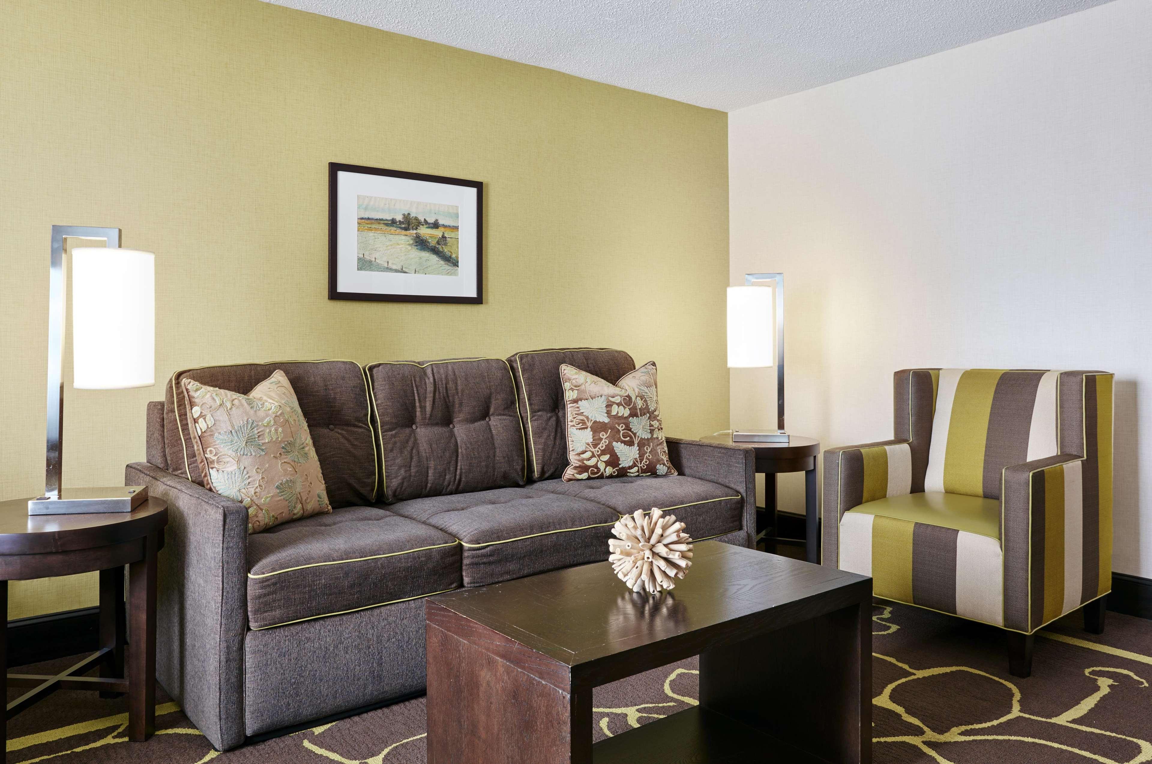 DoubleTree by Hilton Charlotte Gateway Village - photo 57