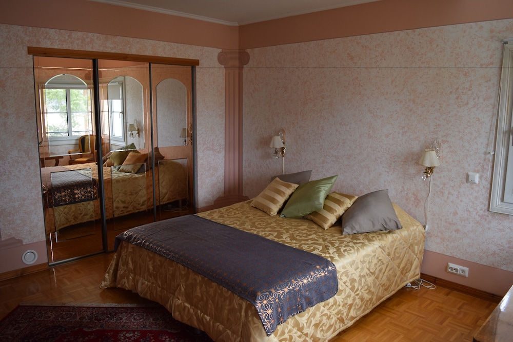 Albert's Manor — 4-Star Luxury Hotel in Porvoo, Finland