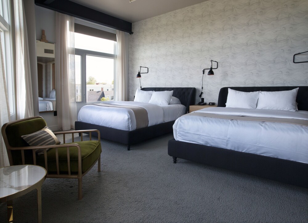 250 Main Hotel - photo 6