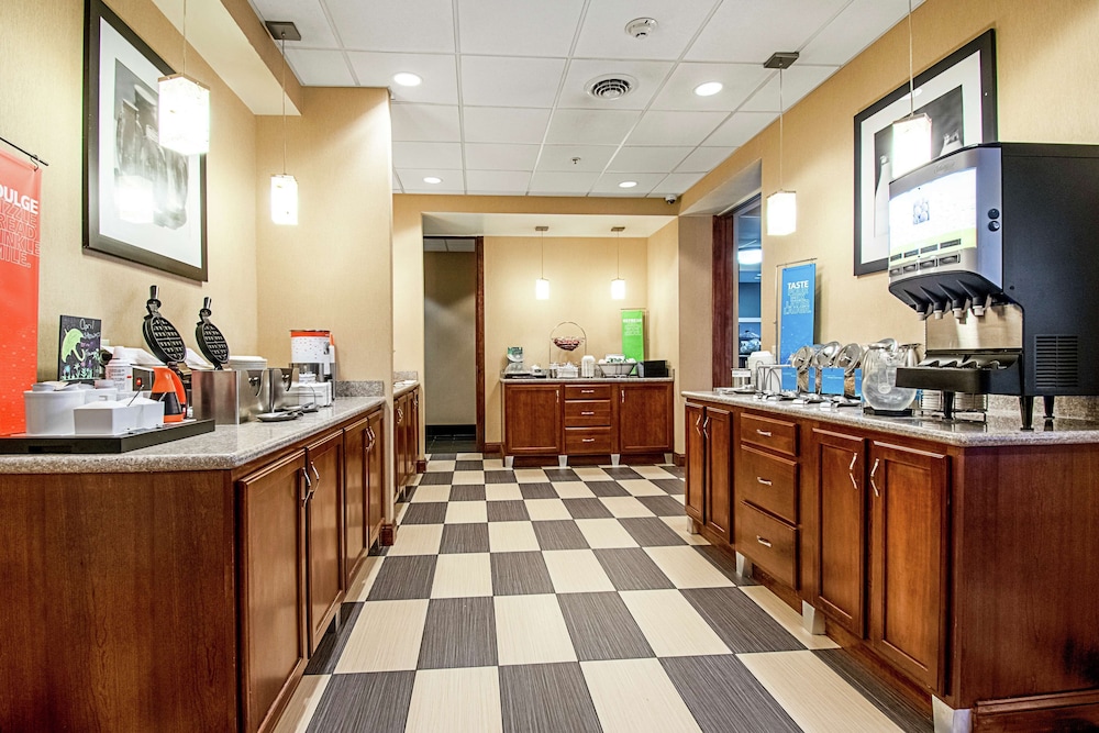 Hampton Inn Pine Grove - photo 62