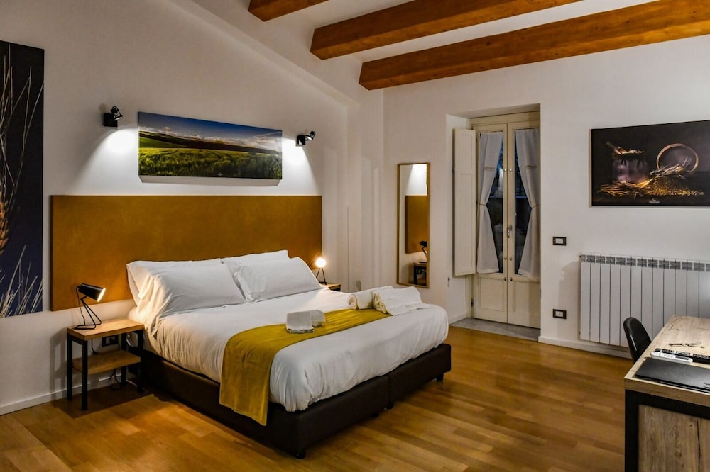 Ballarooms B&B Palermo Centro — 4-Star Luxury Hotel in Palermo, Italy