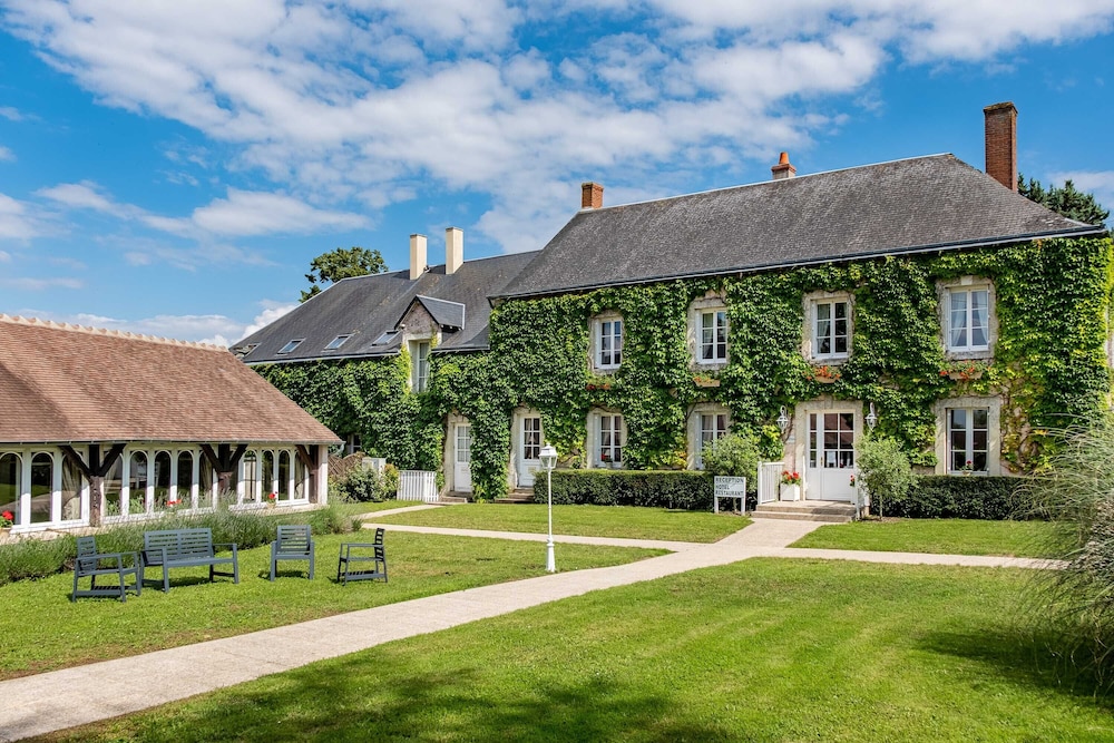 Le Fleuray Hotel & Restaurant — hotel in Cangey