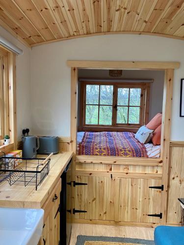 Lowgingerfield Shepherd Hut
