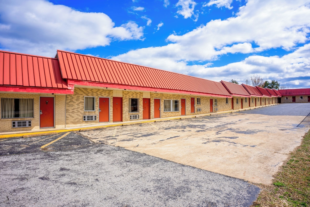 Ozark Junction mountain view by OYO - photo 92