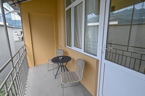 Studio with balcony in Old City