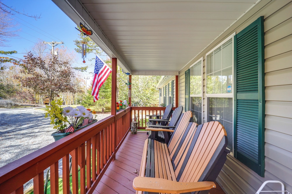 Hike & Bike in Beech Mtn Resort: Pet friendly Home - photo 31