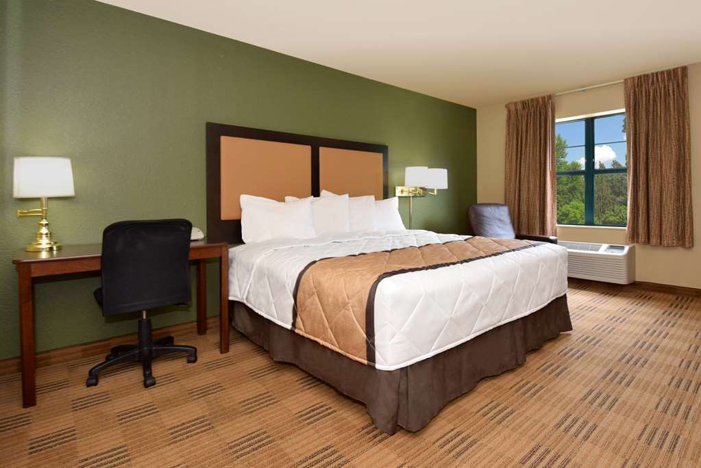 Candlewood Suites Southfield Detroit - photo 13