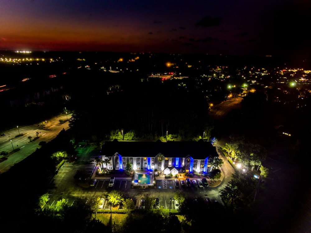 Microtel Inn & Suites by Wyndham Palm Coast I 95 - photo 33