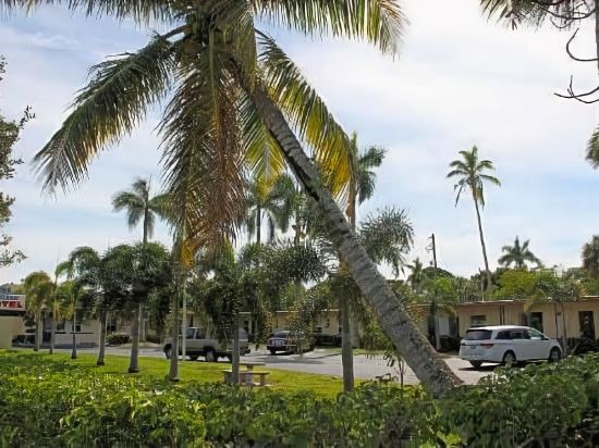 Tamiami Motel - photo 7