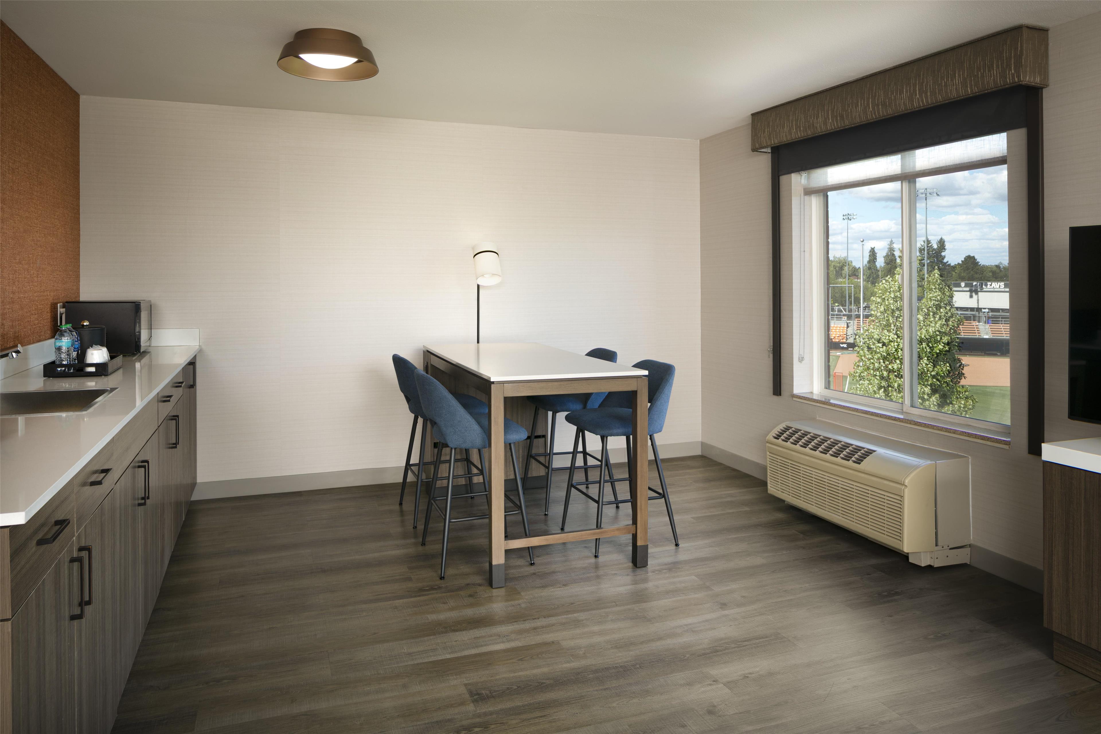 Hilton Garden Inn Corvallis - photo 21