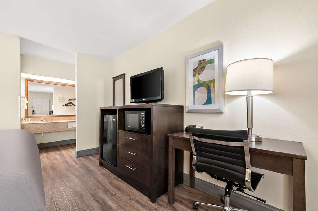 Quality Inn Pelham I 65 exit 246 - photo 18