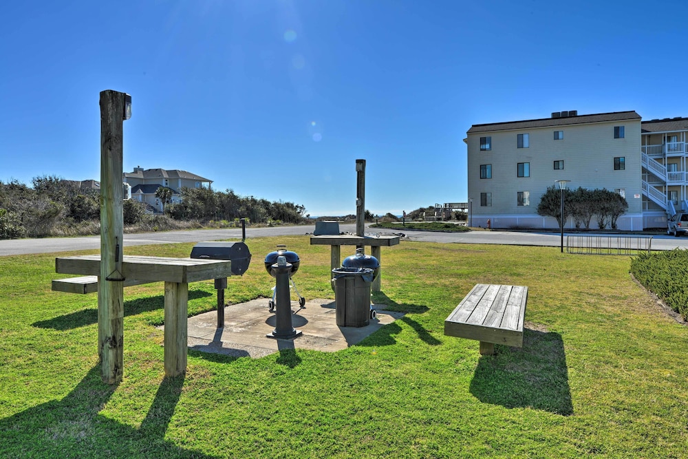 Emerald Isle Resort Style Condo Walk to Beaches - photo 14