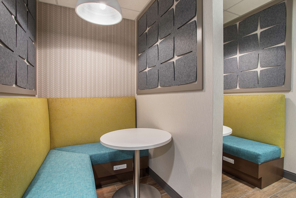 Hampton Inn Simpsonville - photo 24