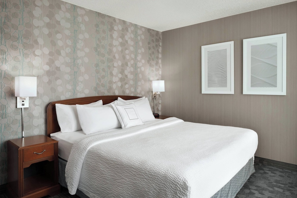 Courtyard by Marriott Dayton Beavercreek - photo 9