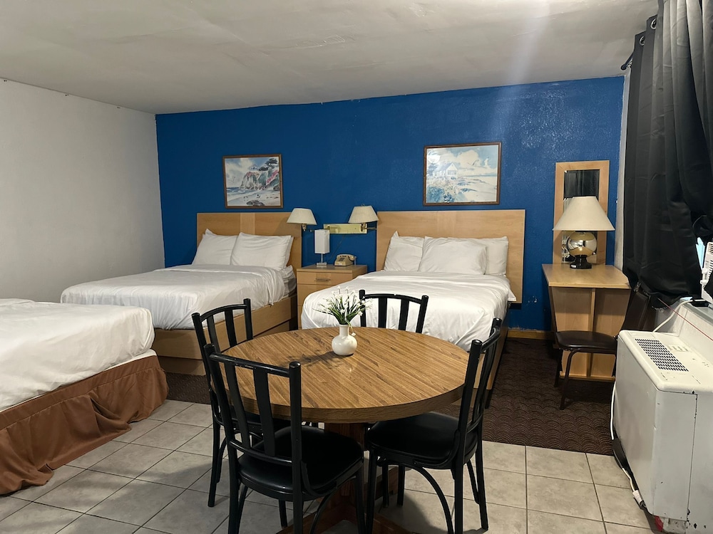 Tides Motor Inn at Stehli Beach - featured photo