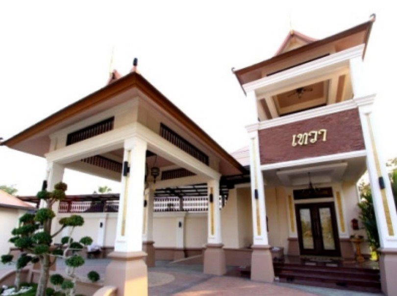 Pretty Resort Hotel and Spa in Mueang Nonthaburi, Thailand