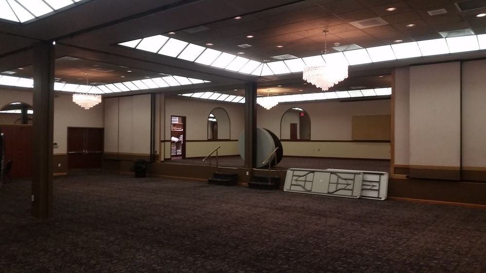 Grand Forks Inn & Suites - photo 13
