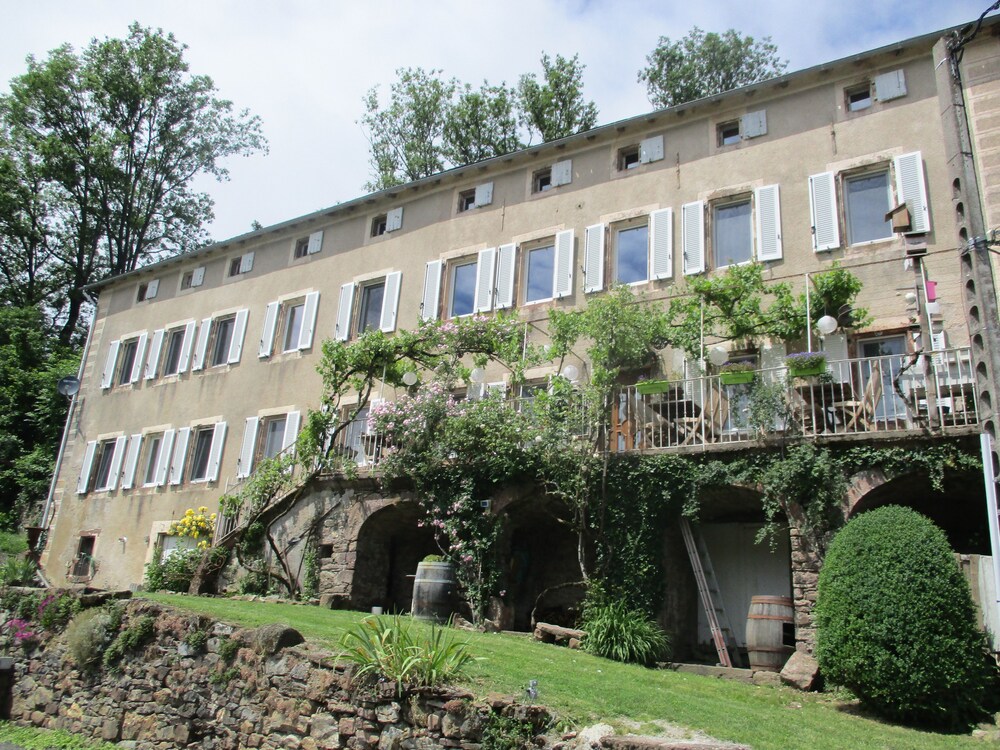 Au Prieure Saint Jean — hotel in Camares