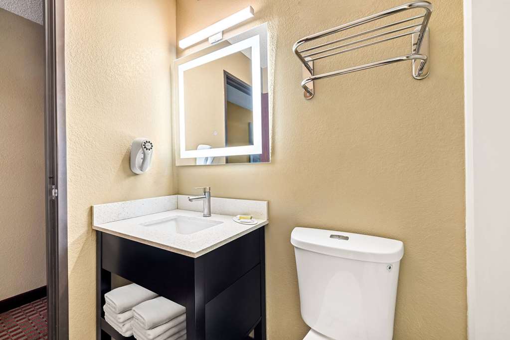 Super 8 by Wyndham Amsterdam - photo 15