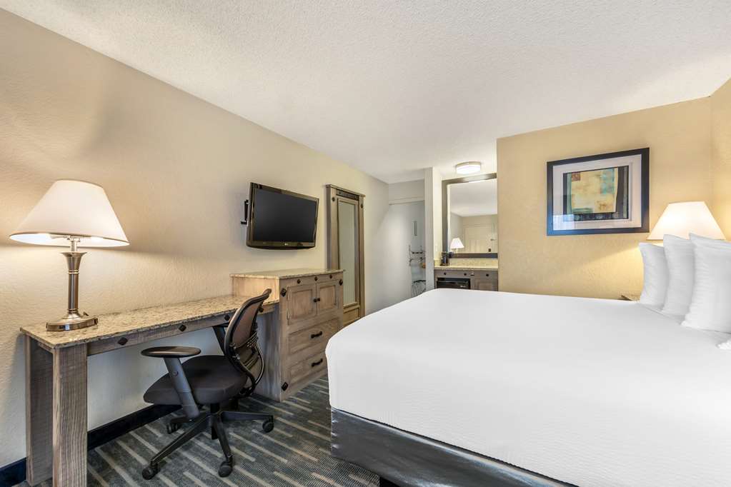 Best Western Americana Inn - photo 20