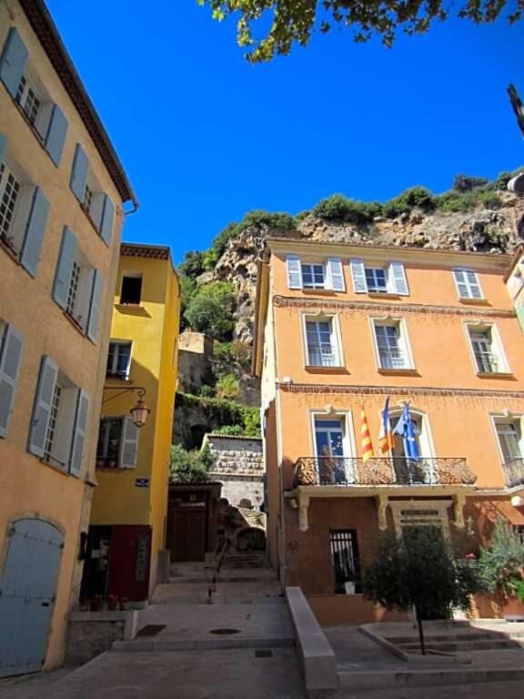 L’ Esmerand in Cotignac, France