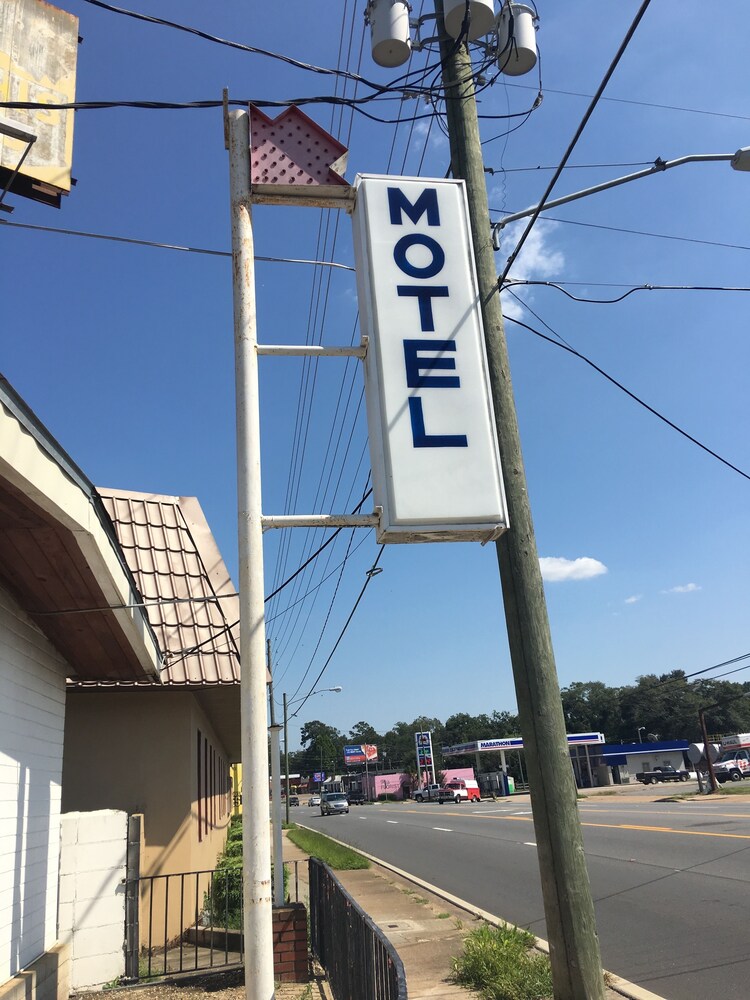 Best Value Inn Motel Sandusky - photo 72