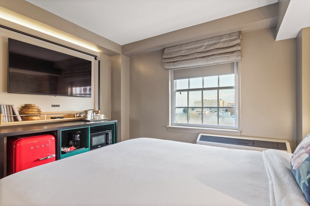 Hotel Indigo Baton Rouge Downtown by IHG - photo 56