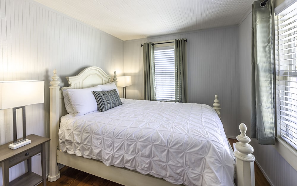 The Inn at Schoolhouse Creek - photo 12