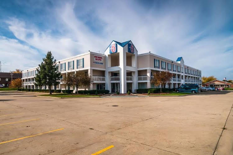 Motel 6 Bloomington Normal - photo 21