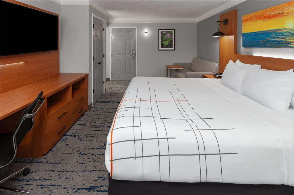 La Quinta Inn by Wyndham Champaign - photo 24