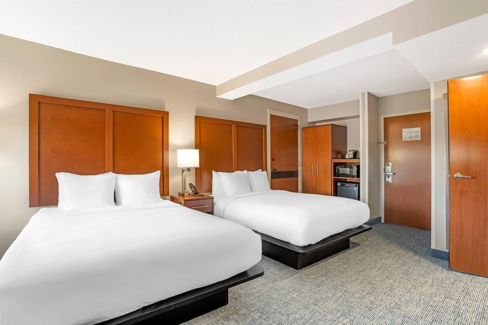 Comfort Suites near Birkdale Village Huntersville - photo 14