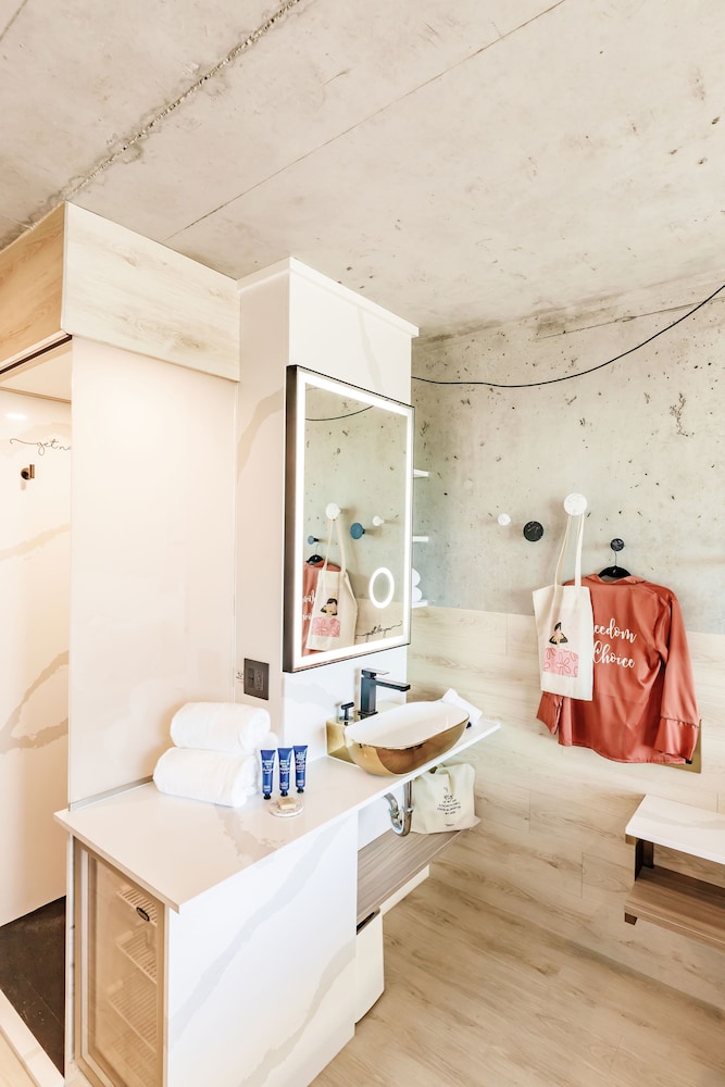 Kompose Boutique Hotel - photo 29