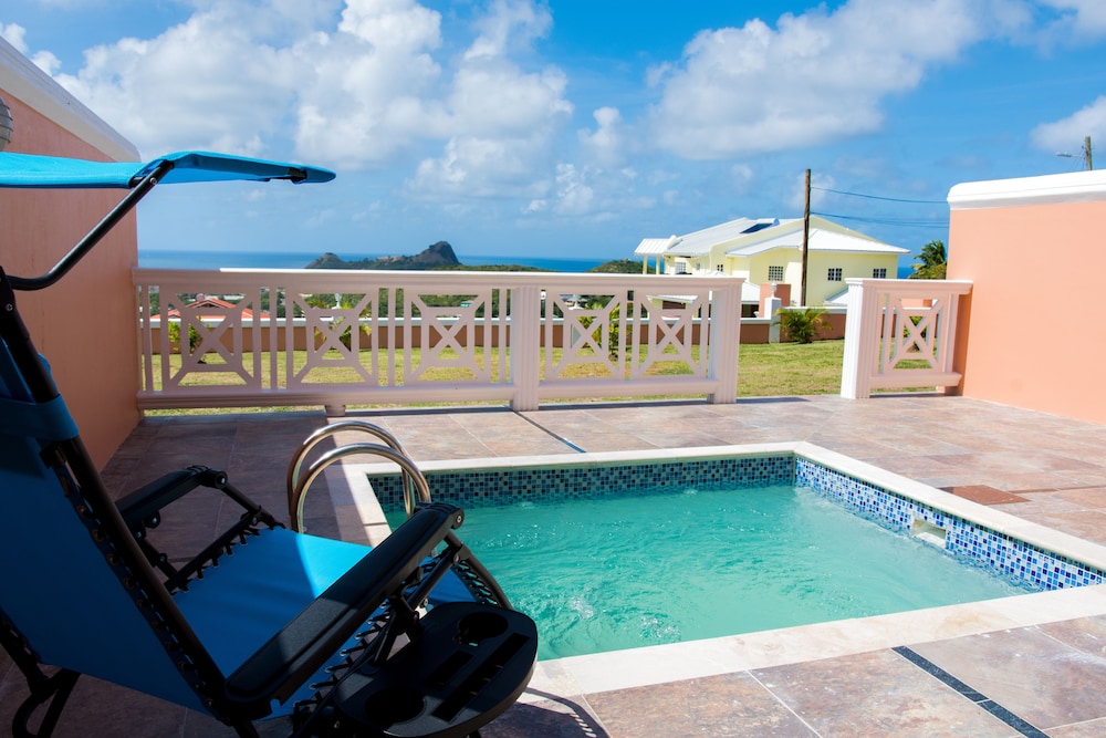 Mount Royal Luxury Condos — 4-Star Luxury Hotel in Gros Islet, Saint Lucia