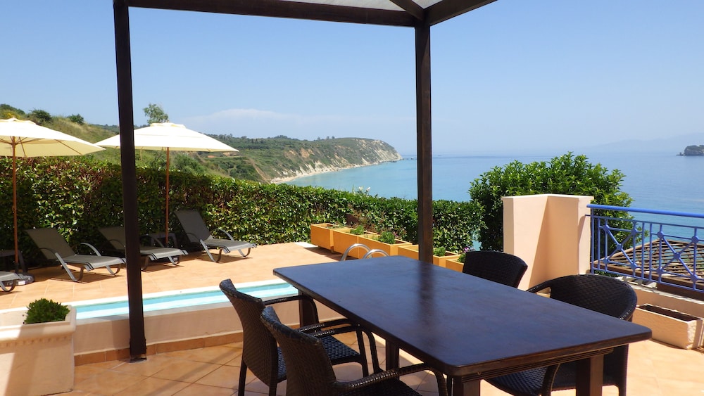 Villa Marco — 4-Star Luxury Hotel in Argostolion, Greece