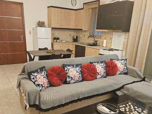 Poppis Home — 4-Star Luxury Hotel in Ierapetra, Greece
