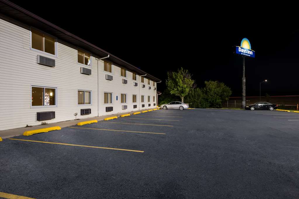 Days Inn by Wyndham Ankeny Des Moines - photo 13