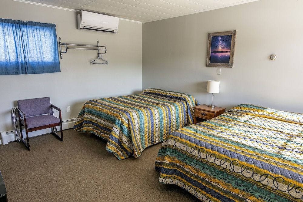 Brookside Inn - photo 4