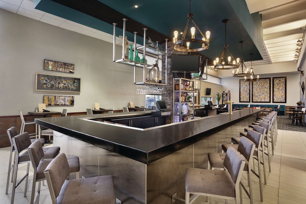 DoubleTree by Hilton Hotel Albuquerque - photo 36