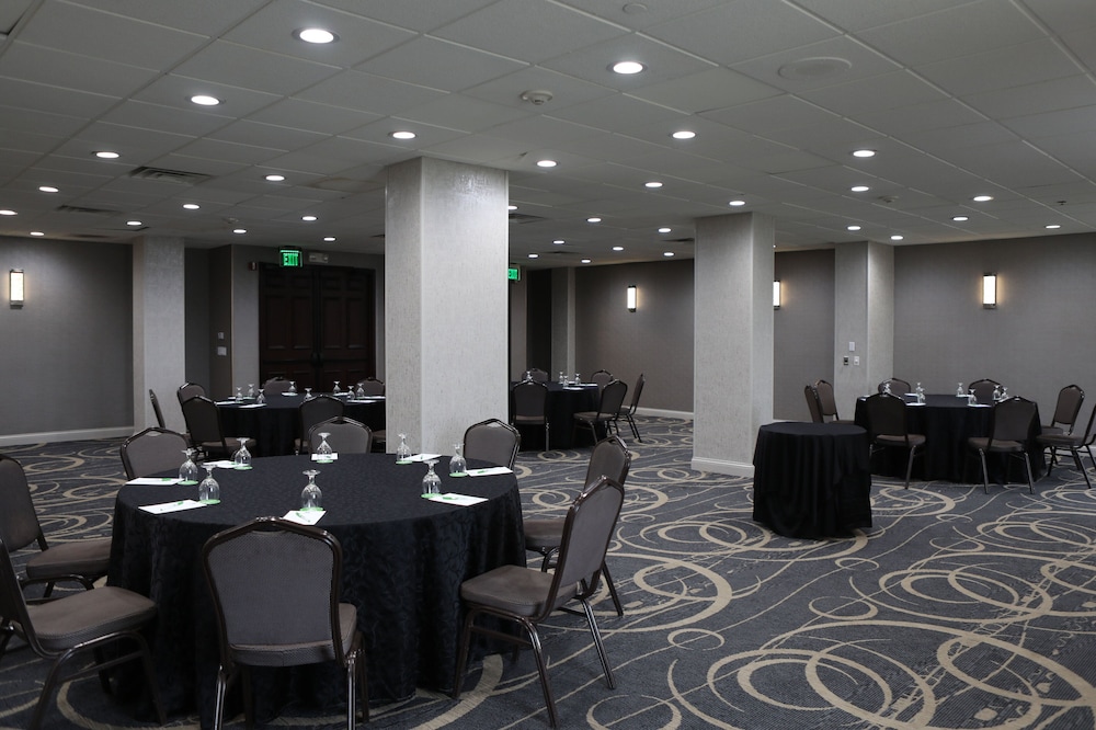 Holiday Inn Chicago Oakbrook by IHG - photo 51