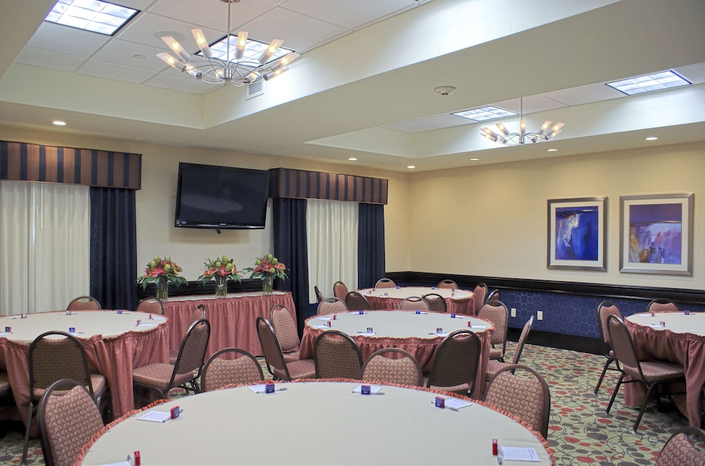 Hampton Inn Orange - photo 21