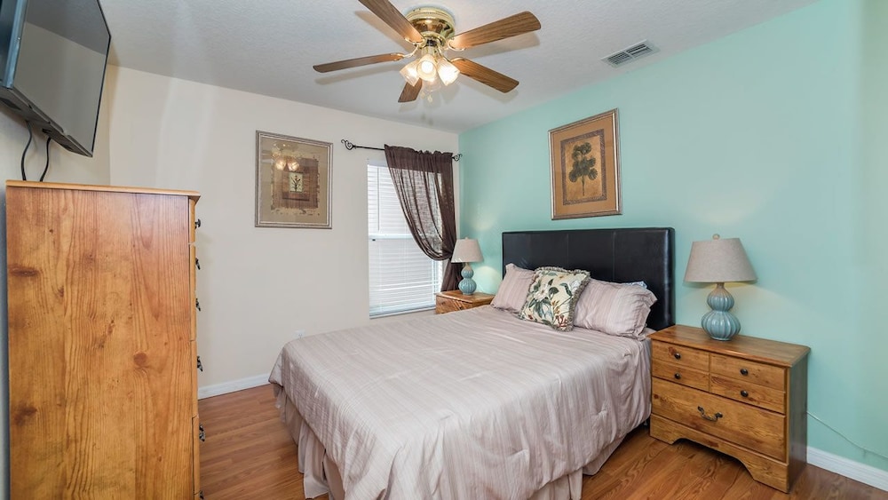 Grheib2657 Emerald Island Resort 4 Bed 3 Baths House - photo 3