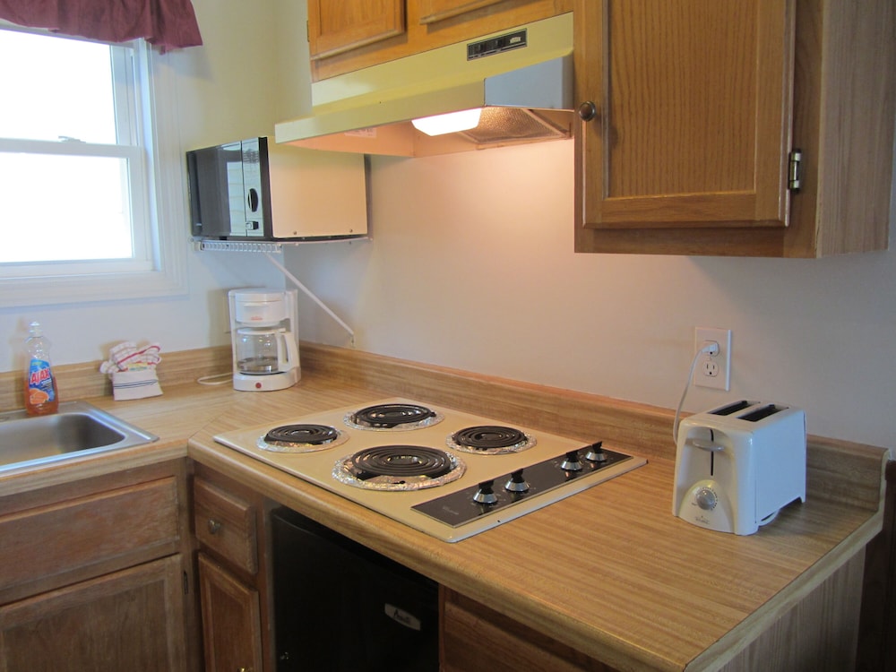 Green Dolphin Motel - photo 21