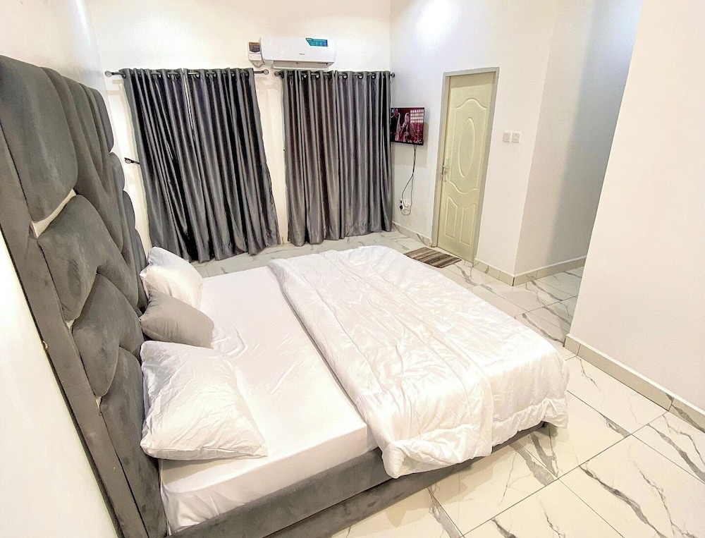 Ogi Homes — 4-Star Luxury Hotel in Abuja, Nigeria