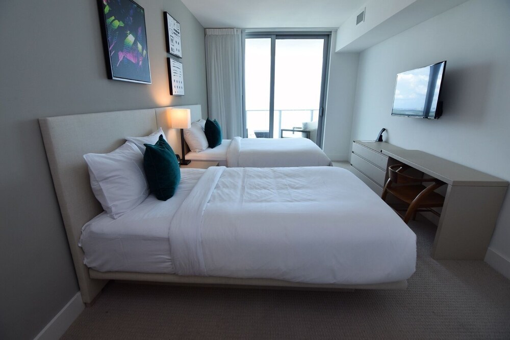 Hyde 3308 2 Beds 2 Baths Unit At The Hyde Beach Resort And Residences - photo 4