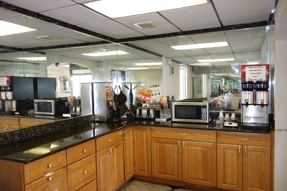 Gurnee Motel - photo 26