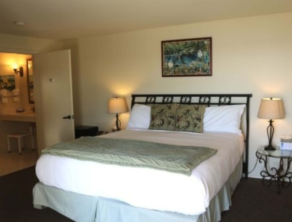 Back Bay Inn - photo 20