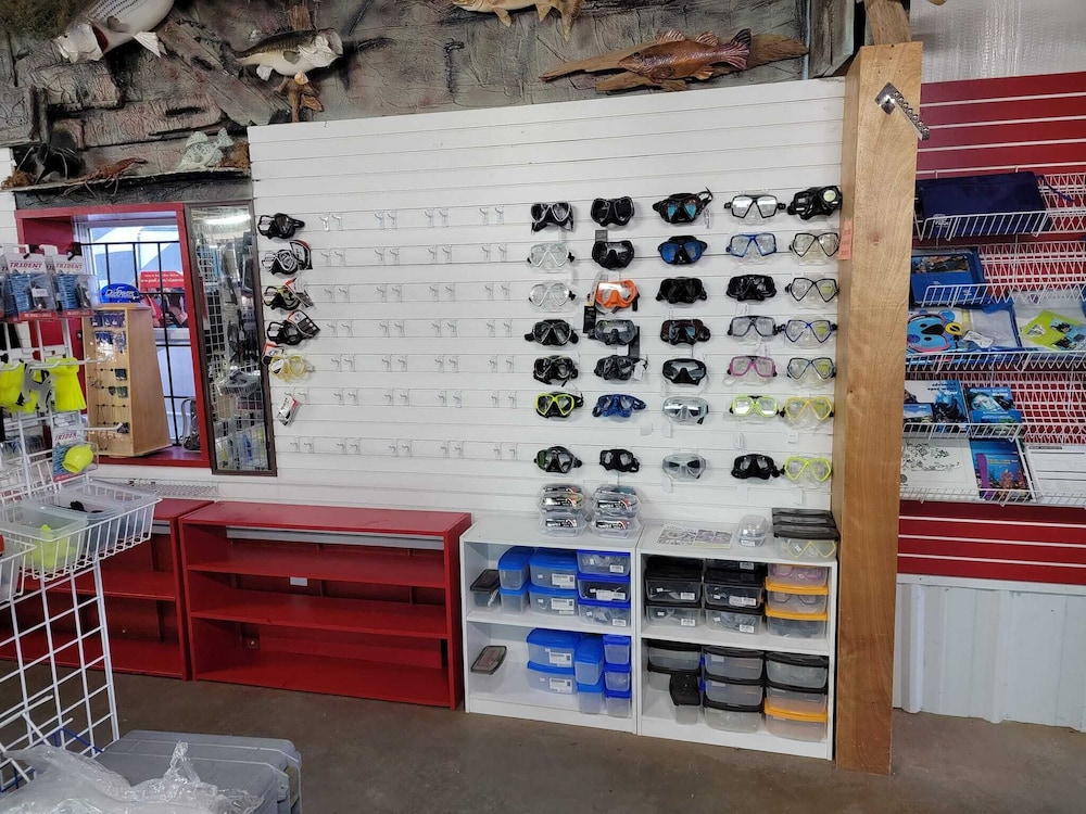 Beaver Dam Dive Shop and Resort - photo 28