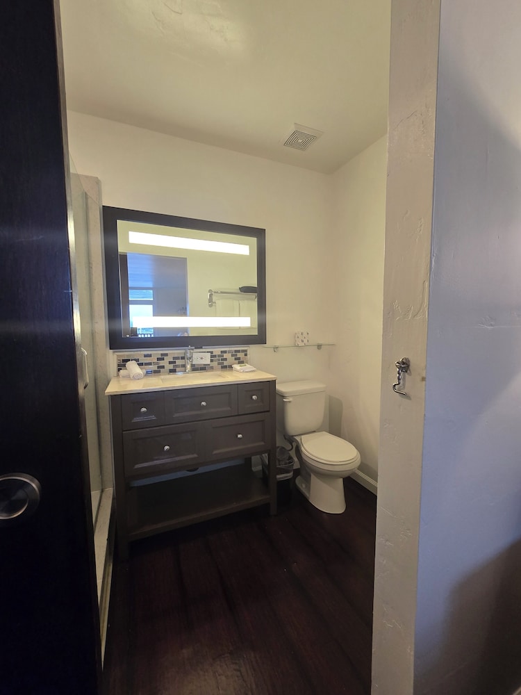 Marina Village Inn - photo 39