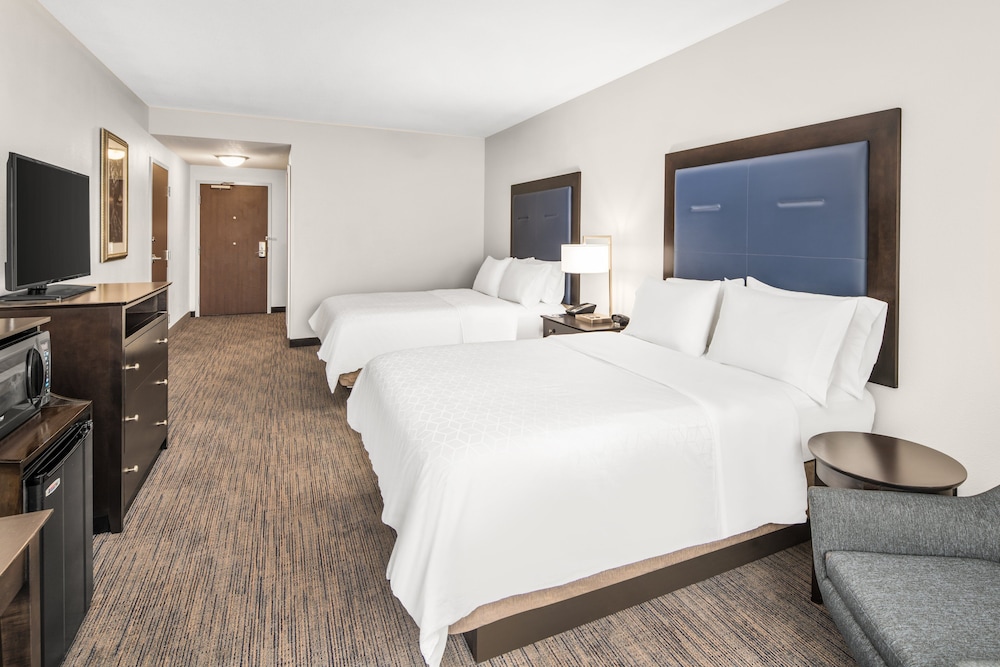 Holiday Inn Express & Suites Wilmington Newark by IHG - photo 20